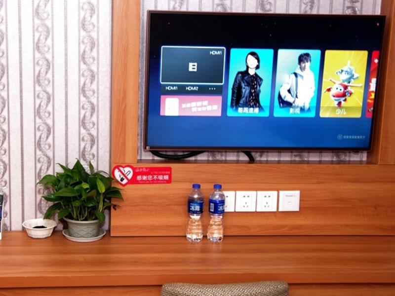 Shell Pudong Xin District Huanglou Town Furong Road Hotel 2*