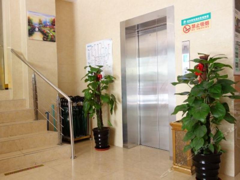 Greentree Xintiandi Laoximen Subway Station Shell 2* Shanghai