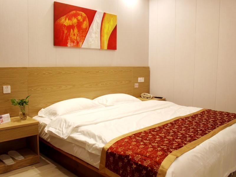 Shell Yangpu District Shuangyang Road Hotel