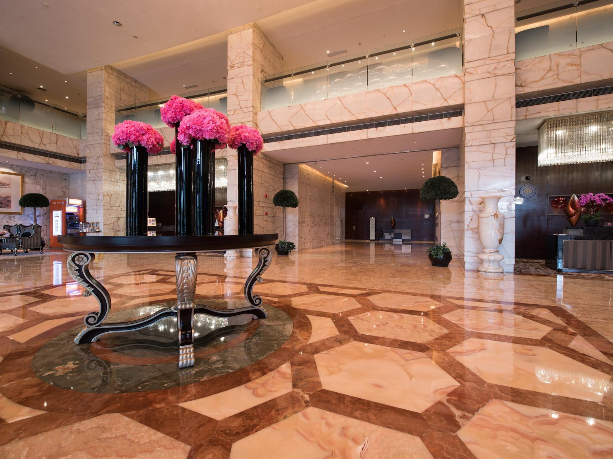 Otel Royal International - Pudong International Airport 5*