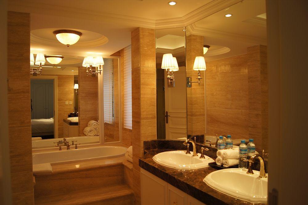 Imperial Palace Club 5* Şanghay