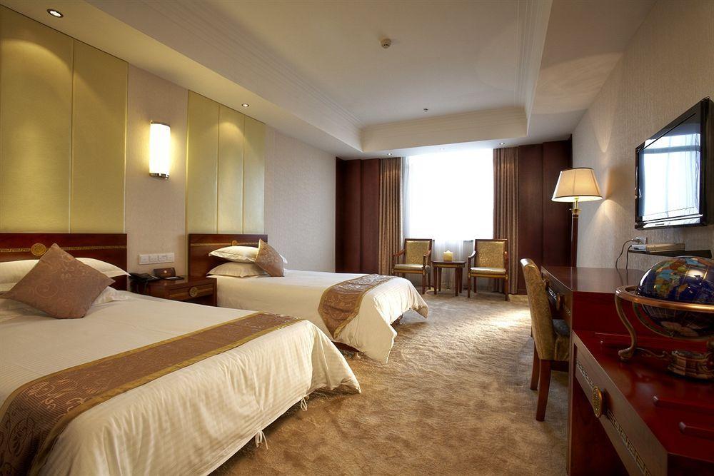 Jinjiang Select Fengxian Baolong Square North Yunhe Road 2* Shanghai