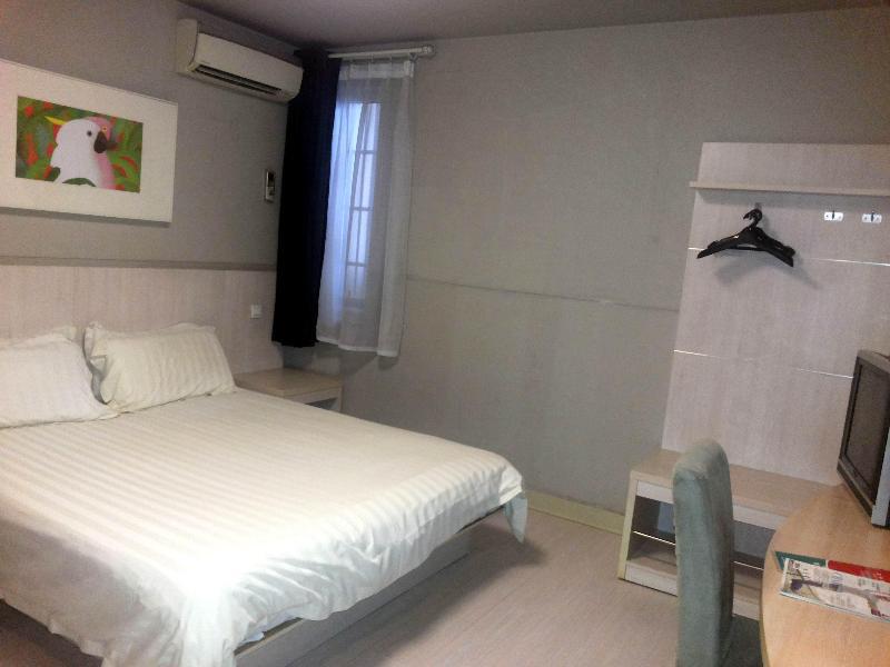 Park By Radisson Huanqiugang Hotel 3*