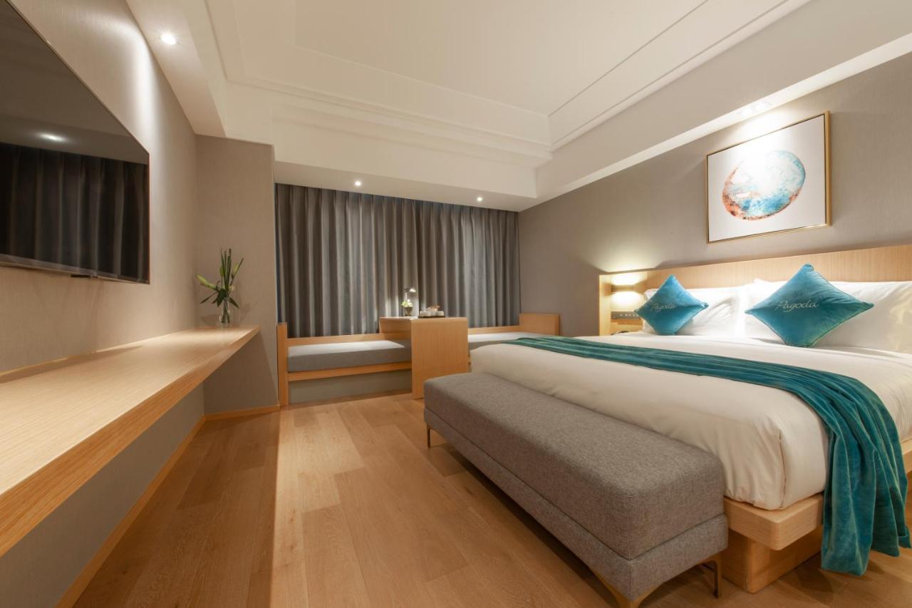 Baixia Pagoda Hotel 5*