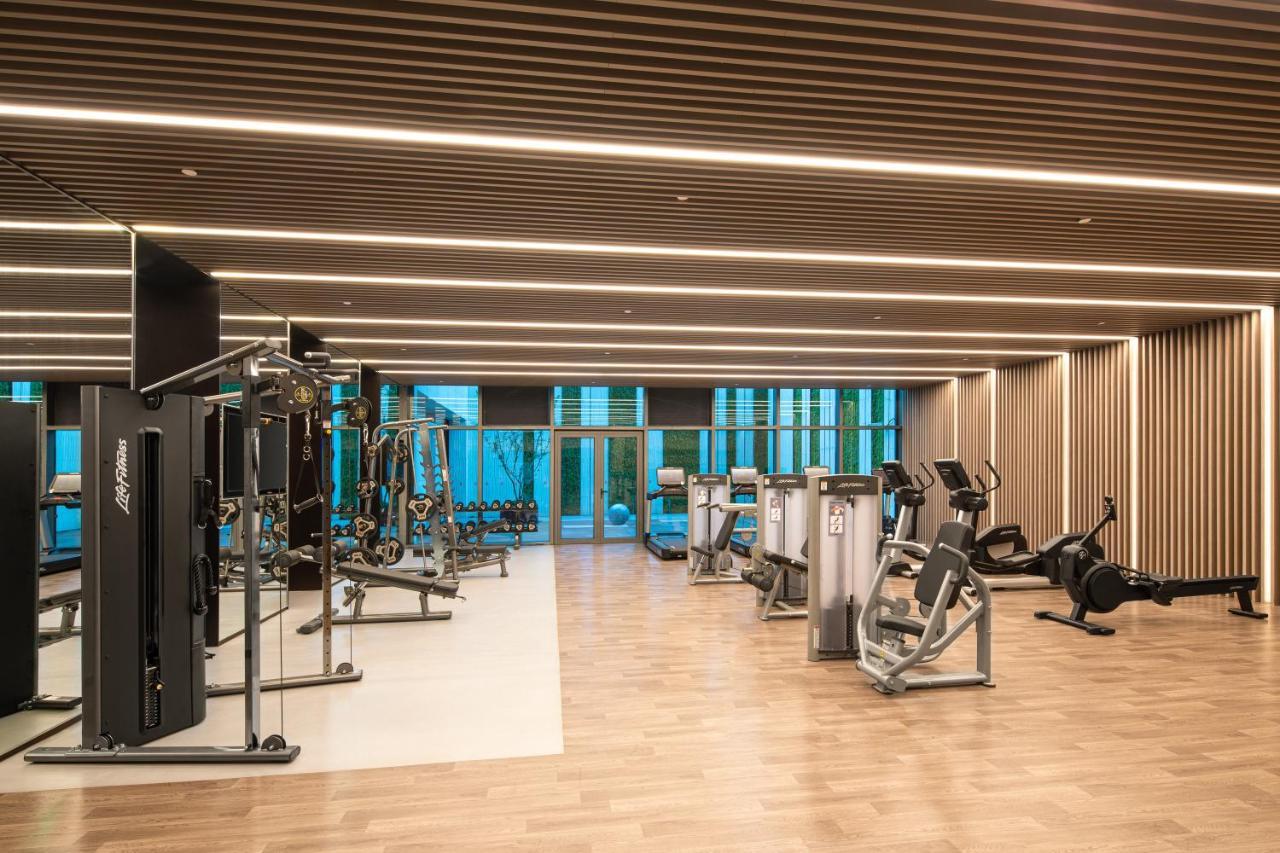 Hotel Hualuxe Changfeng Park 5*