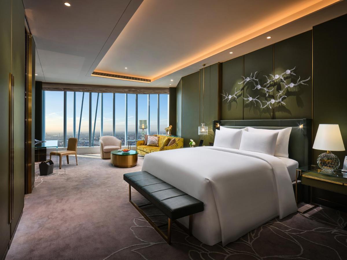 J Hotel, Tower - Above Else, Overlooking The Bund Shanghai