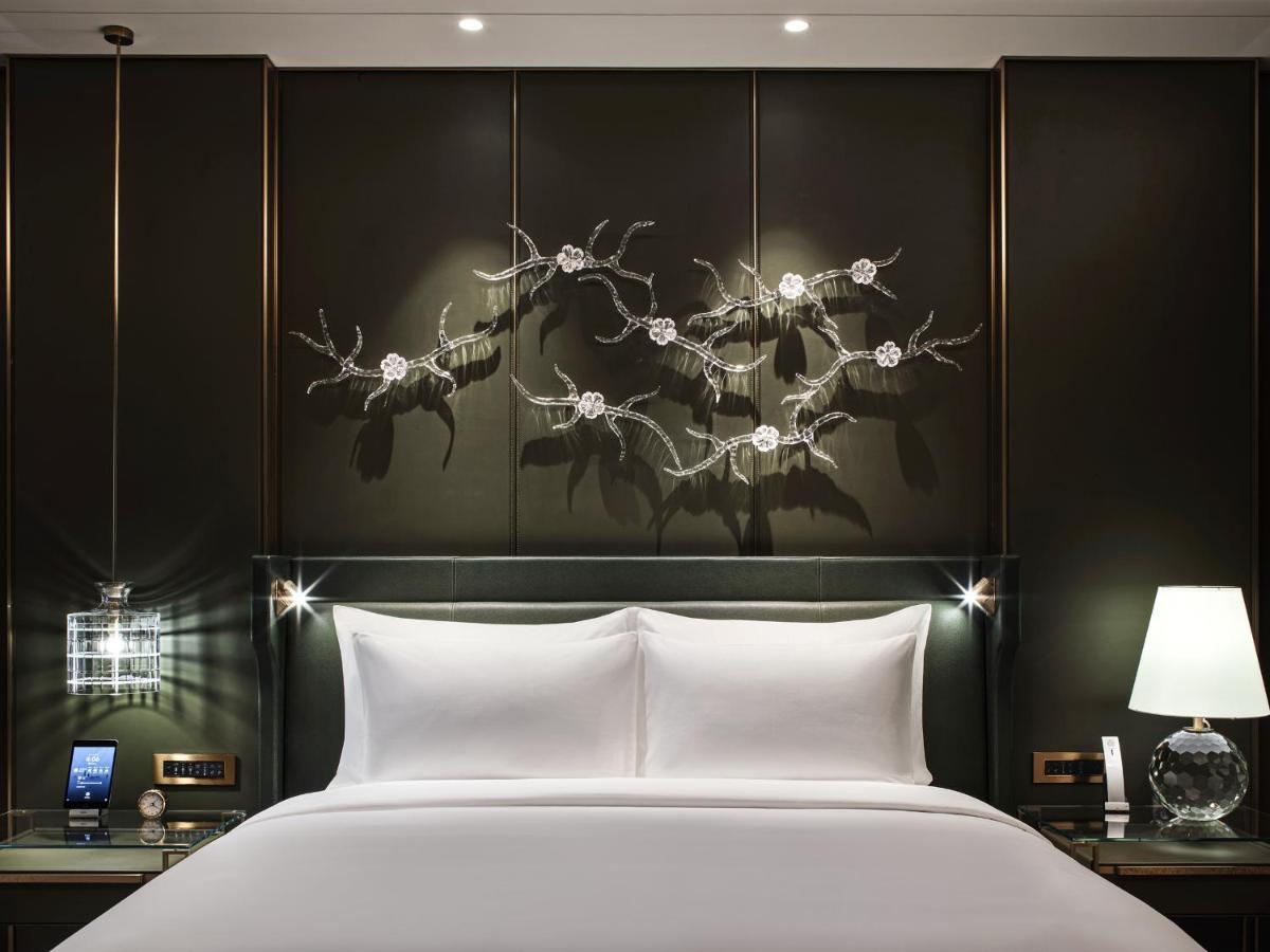 J Hotel, Tower - Above Else, Overlooking The Bund Hotel 5*