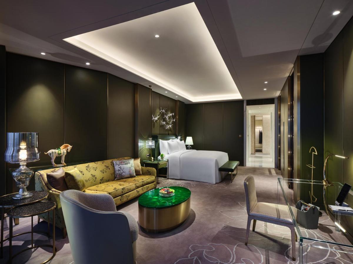 J Hotel, Tower - Above Else, Overlooking The Bund 5* Shanghai