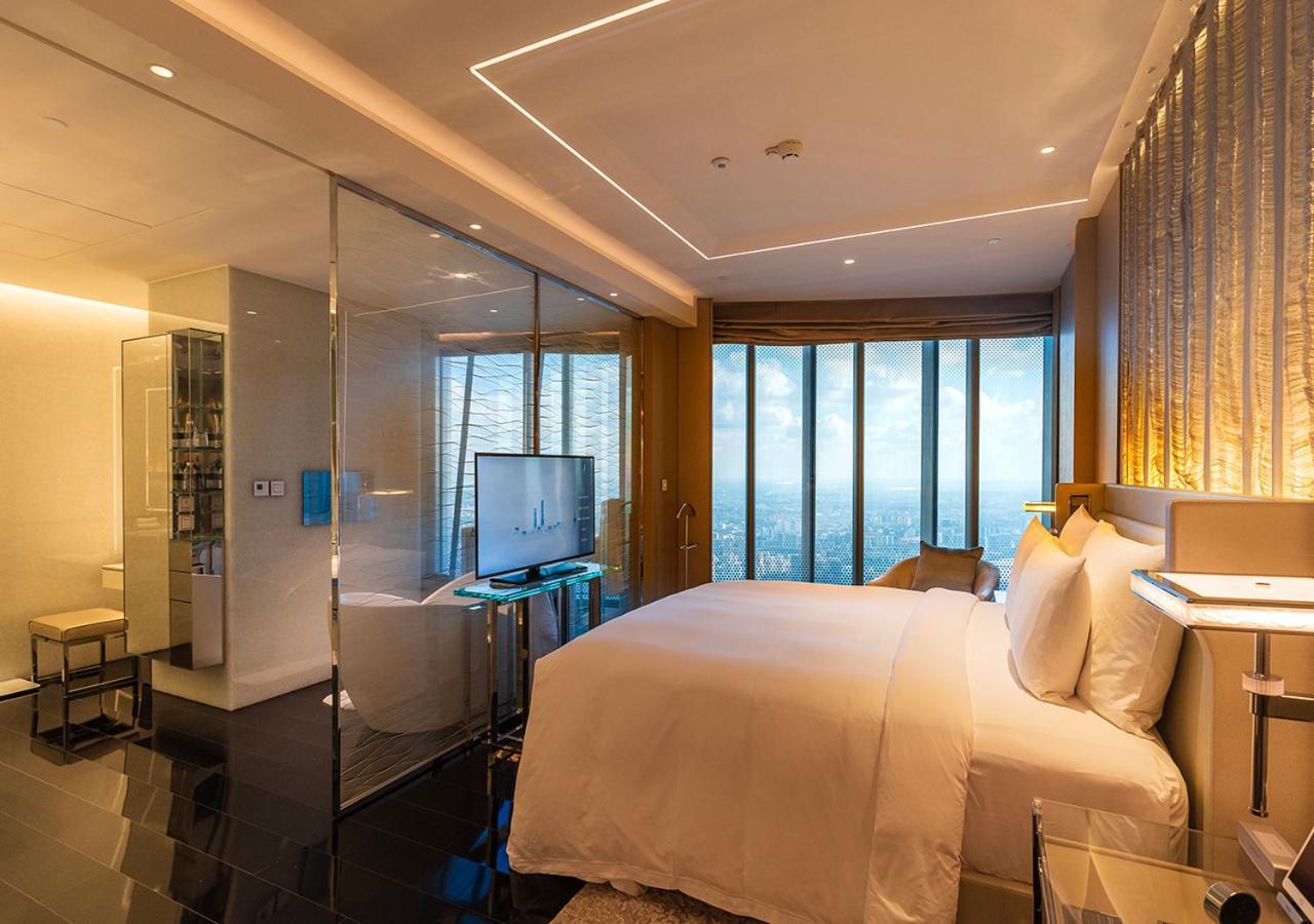 J Hotel, Tower - Above Else, Overlooking The Bund Hotel