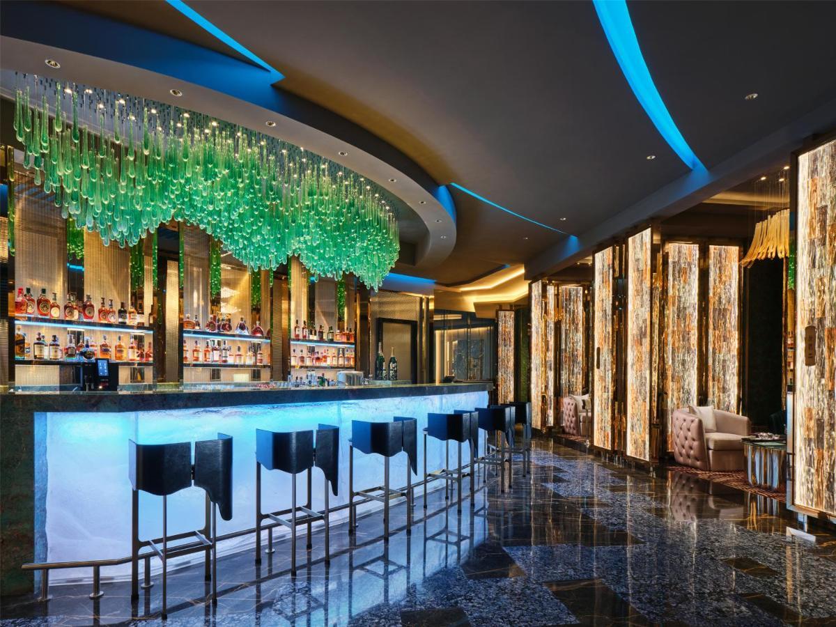 Otel J Hotel, Tower - Above Else, Overlooking The Bund Şanghay