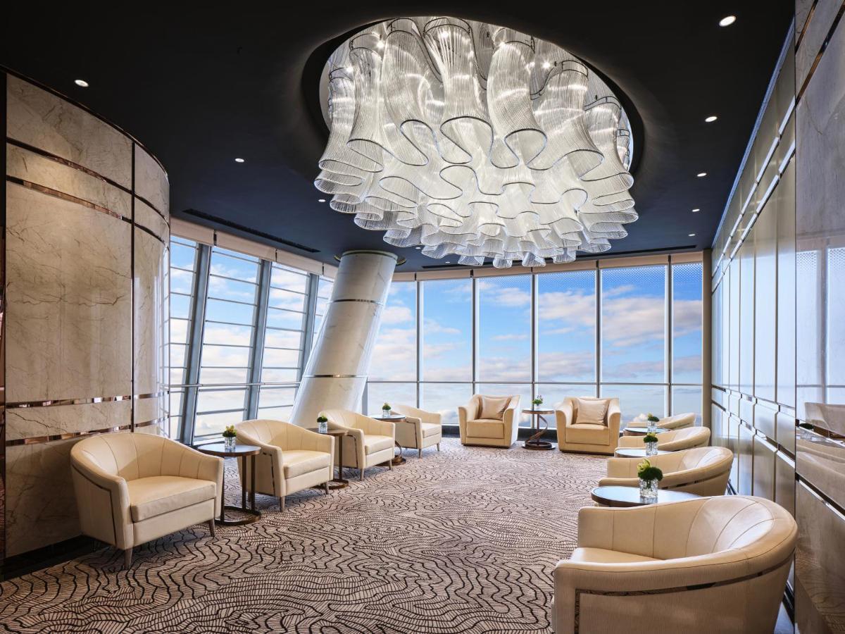 Otel J Hotel, Tower - Above Else, Overlooking The Bund