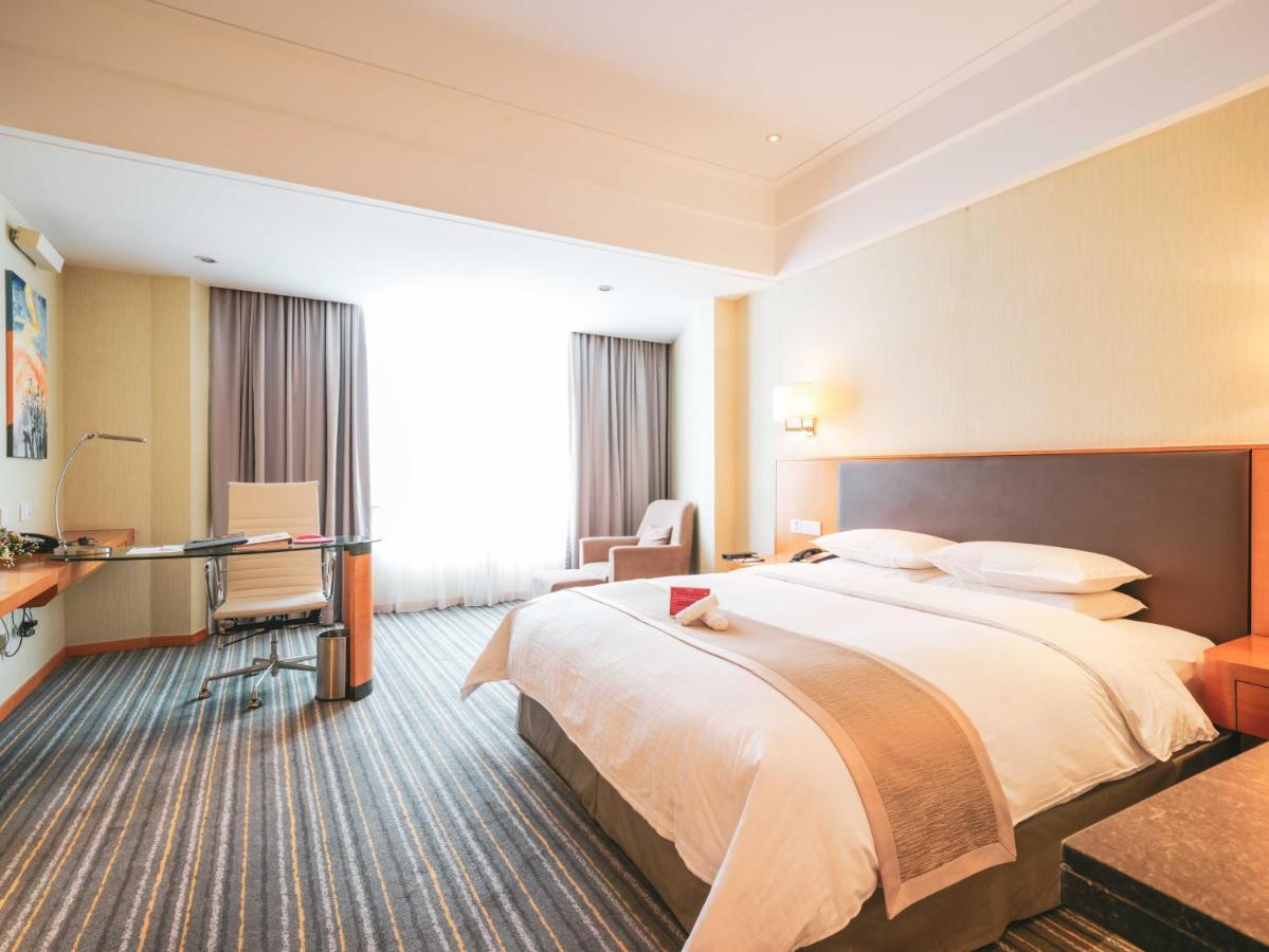 Hotel Ramada Plaza Pudong Airport - A Journey Starts At The Pvg Airport Shanghai