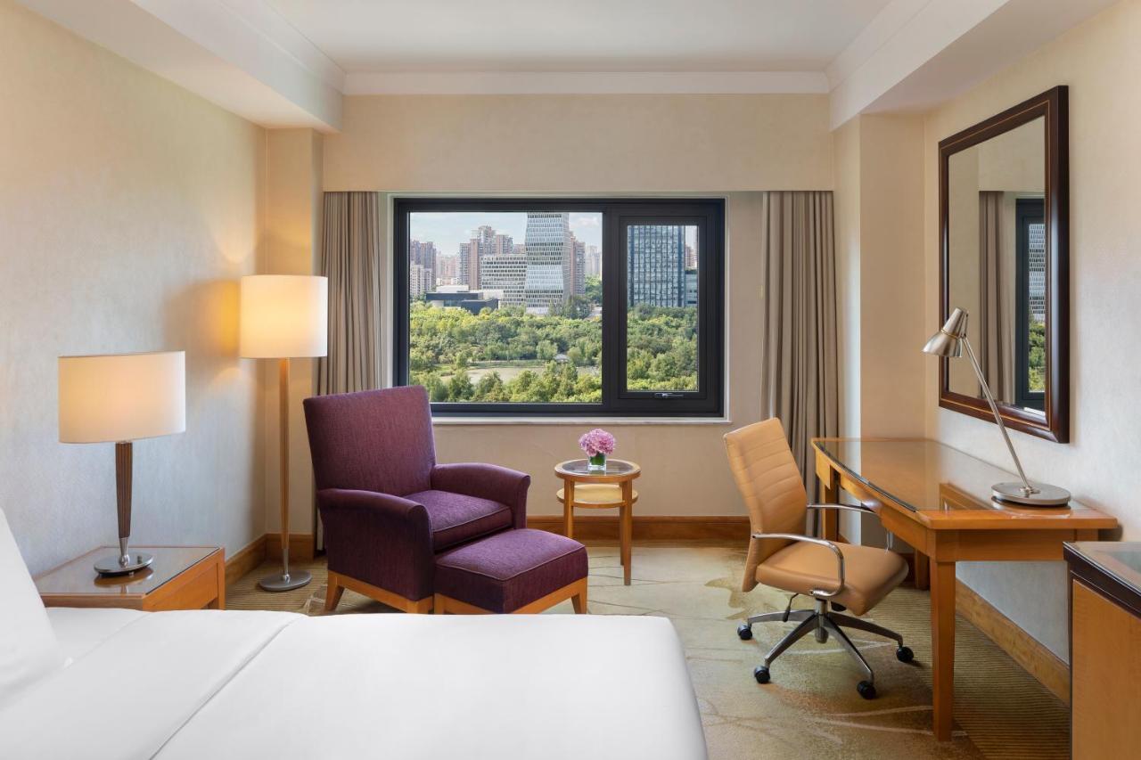 Radisson Collection Hotel, Yangtze Hotel 5*