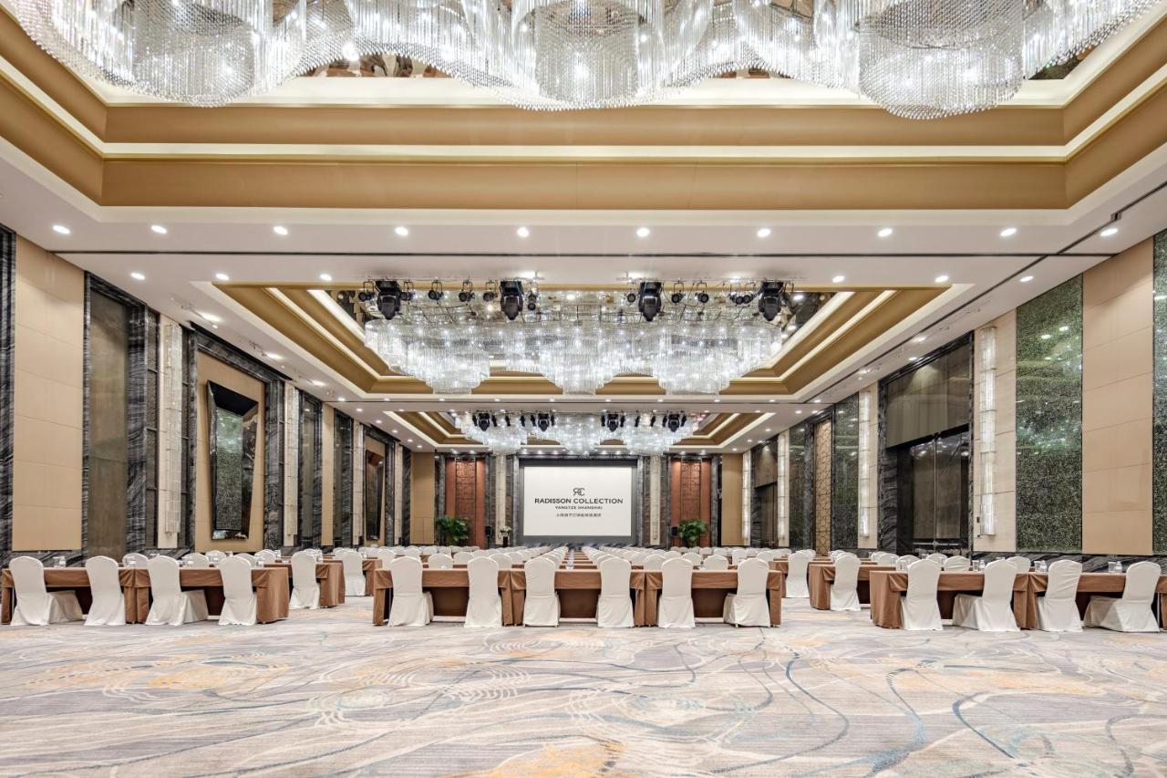 Radisson Collection Hotel, Yangtze Hotel 5*