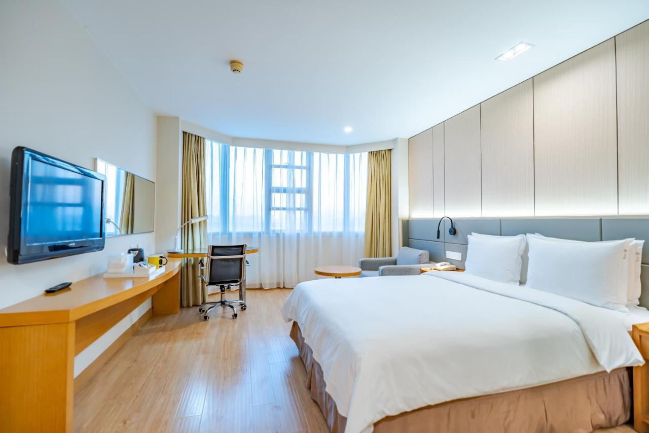 Holiday Express Jinqiao Central By Ihg Hotel Shanghai