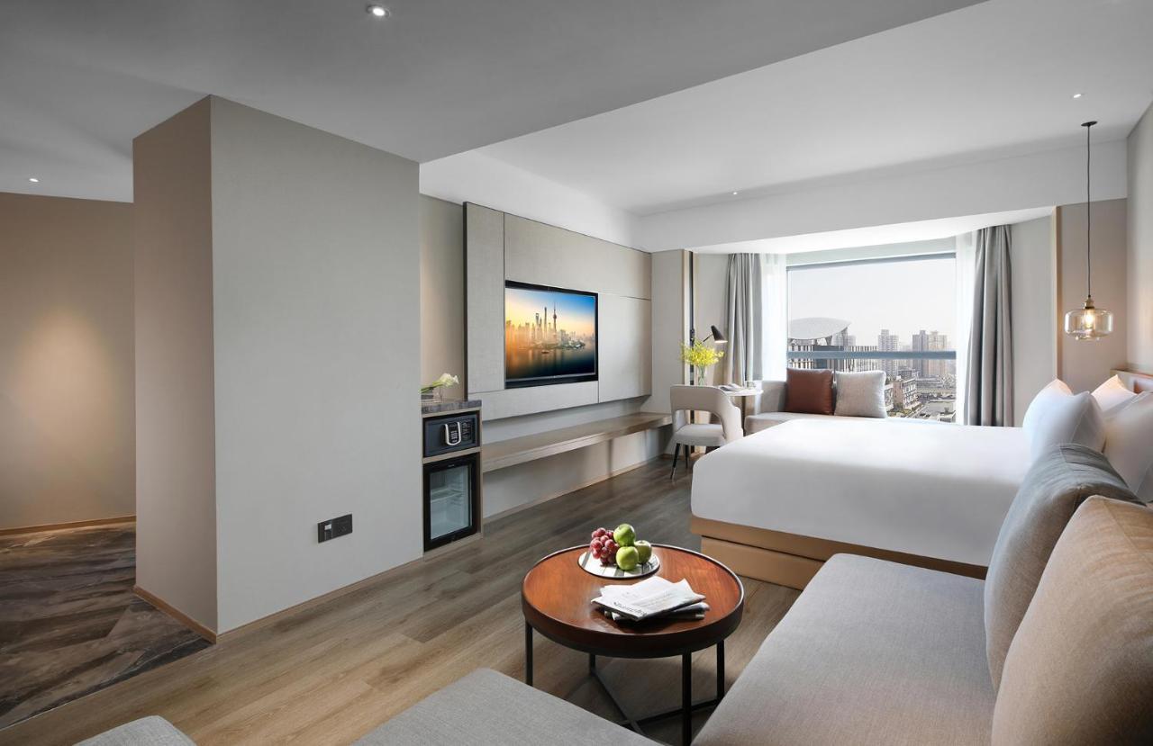 Huaxia By Ihg - Overlooking Scenery At Sky View Restaurant Hotel 4*