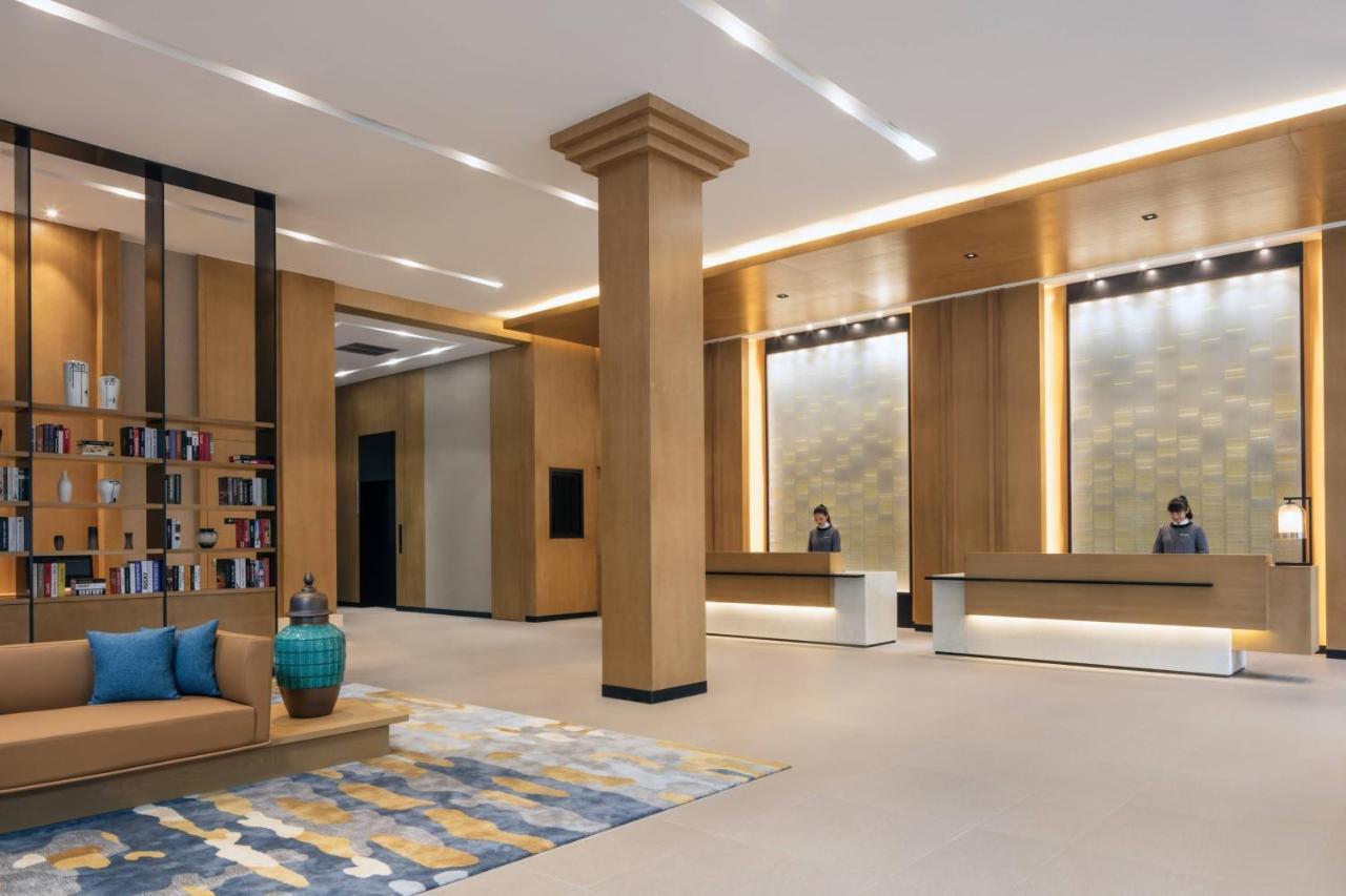 Otel Fairfield By Marriott Jingan 4*