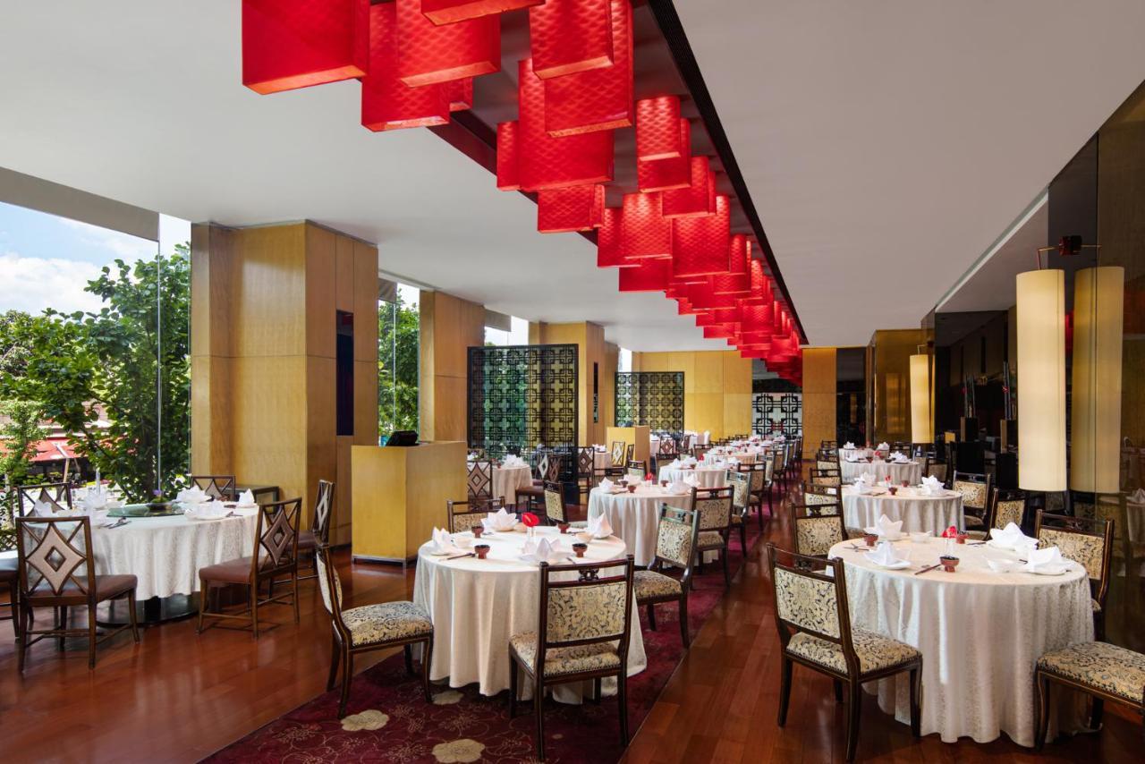 Pudong Shangri-la, Hotel Shanghái