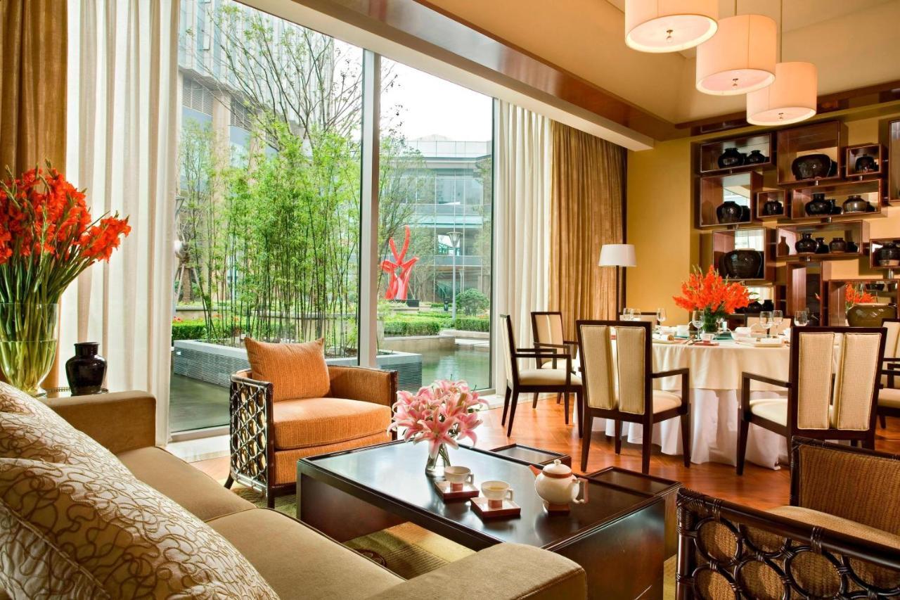 Sheraton Grand Pudong & Residences 5* Shanghai