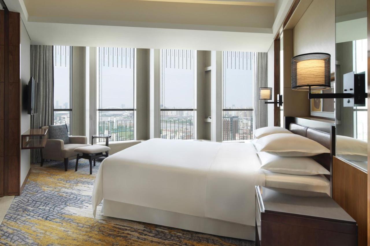 Sheraton Grand Pudong & Residences 5* Shanghai