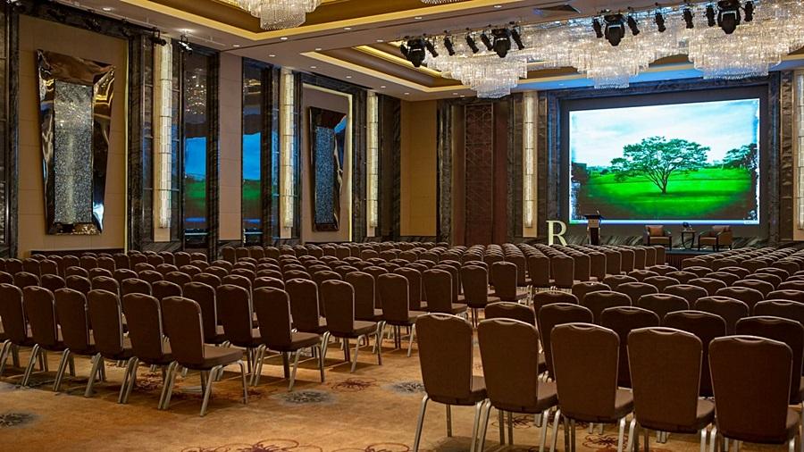Radisson Collection Hotel, Yangtze Hotel 5*