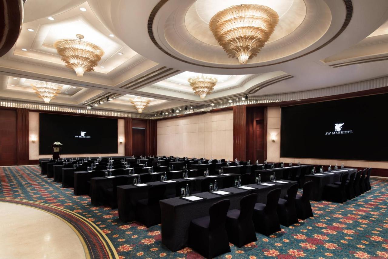 Jw Marriott At Tomorrow Square 5*