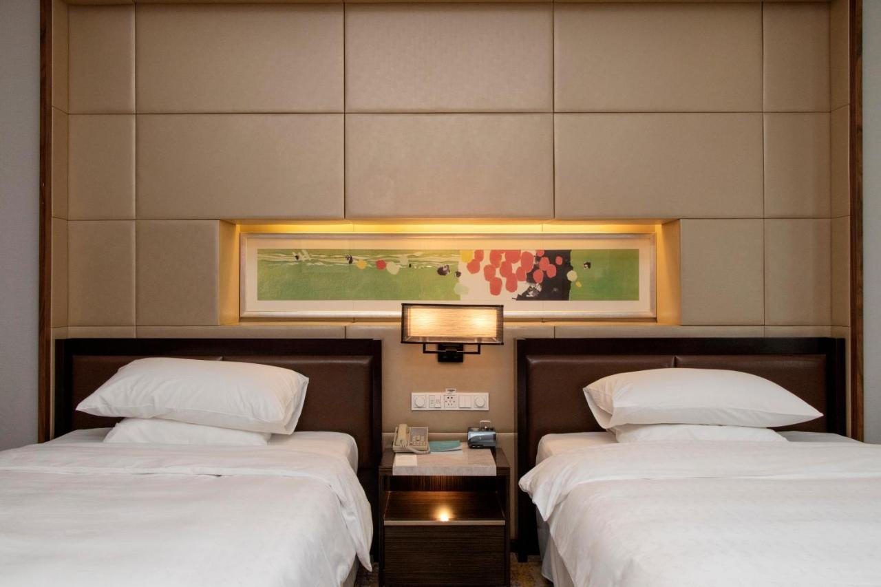 Sheraton Grand Pudong & Residences