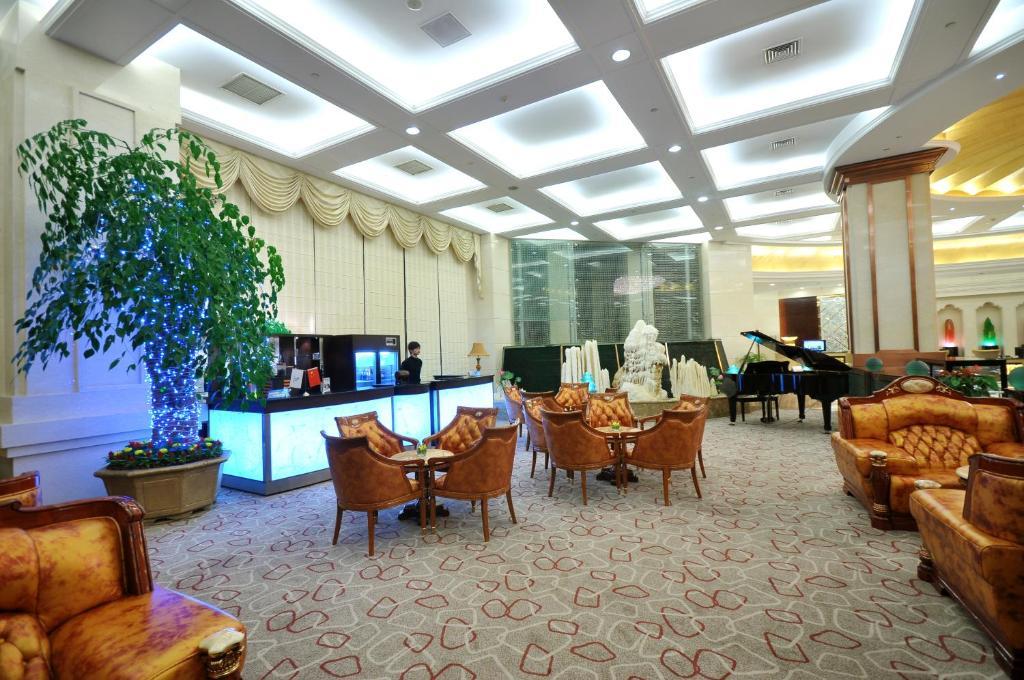 Hotel Nanjiao Hotel Shanghai 5*