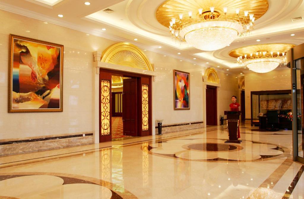 Nanjiao Hotel Shanghai 5*