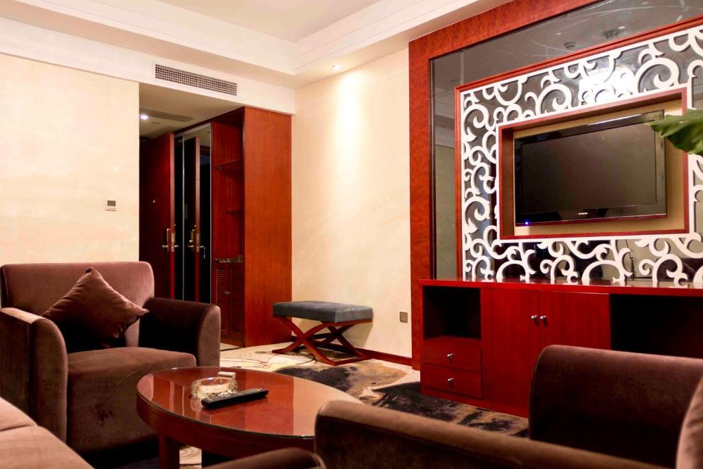 Jinfeng International Hotel