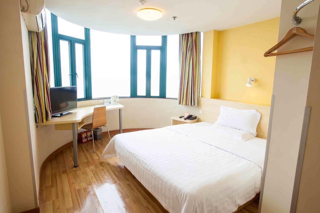 Hotel 7Days Inn Shanghai Minhang Dushi Road 2*