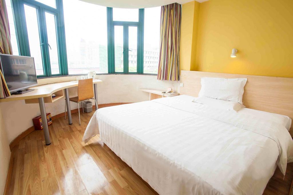 7Days Inn Shanghai Minhang Dushi Road