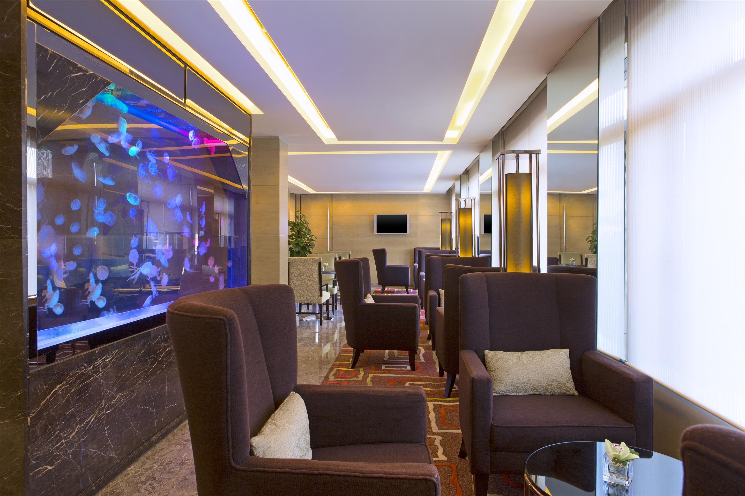 The Westin Bund Center, Hotel