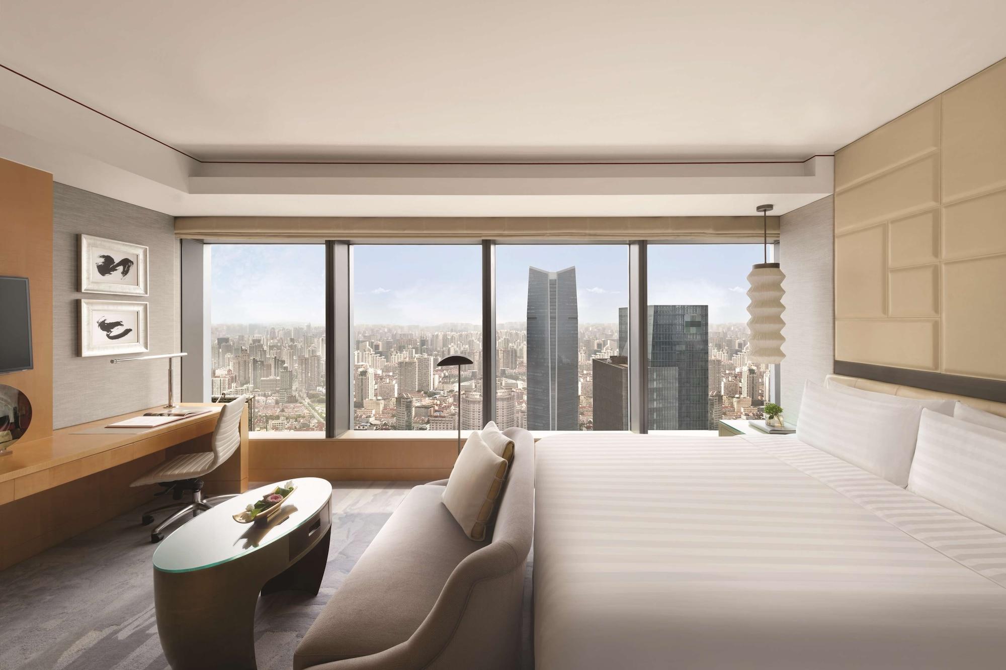 Jing An Shangri-la, Hotel 5*