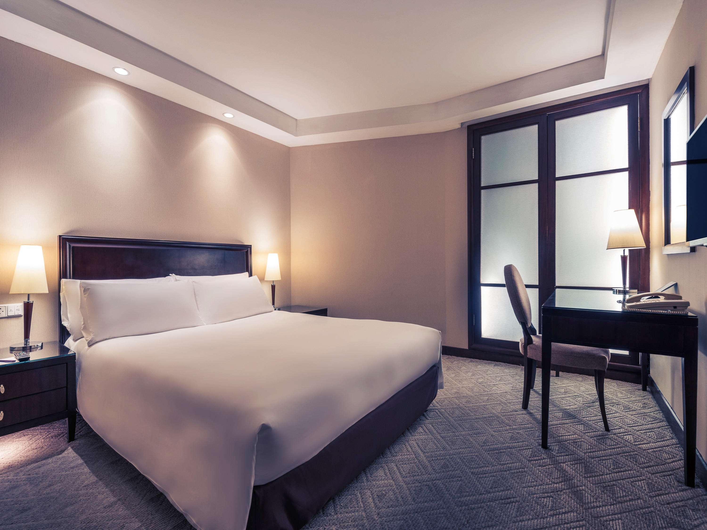 Hotel Madison Hongqiao 3*