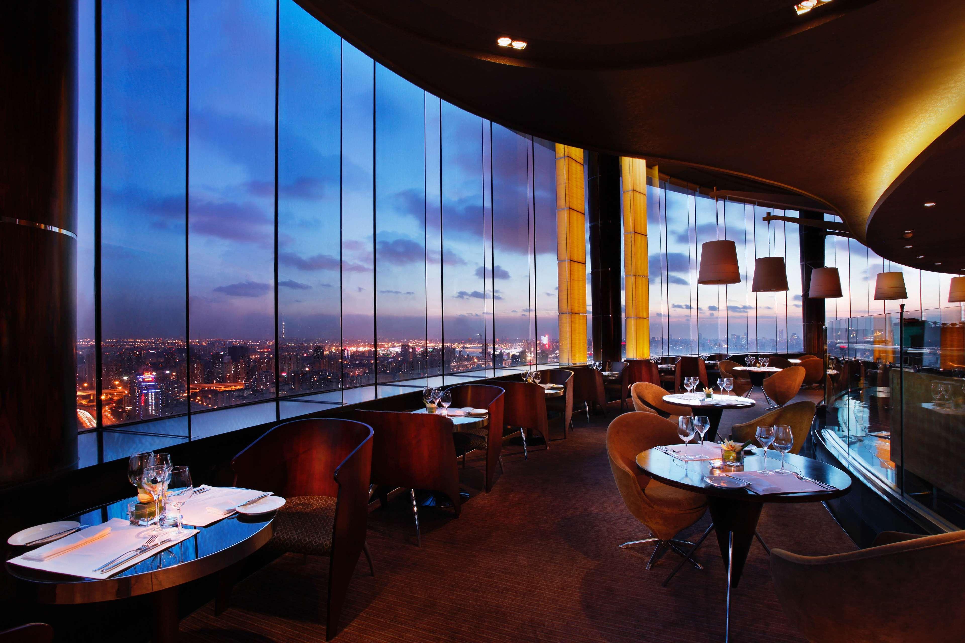 Hotel Doubletree By Hilton Pudong - Present Welcome Cookie Shanghai