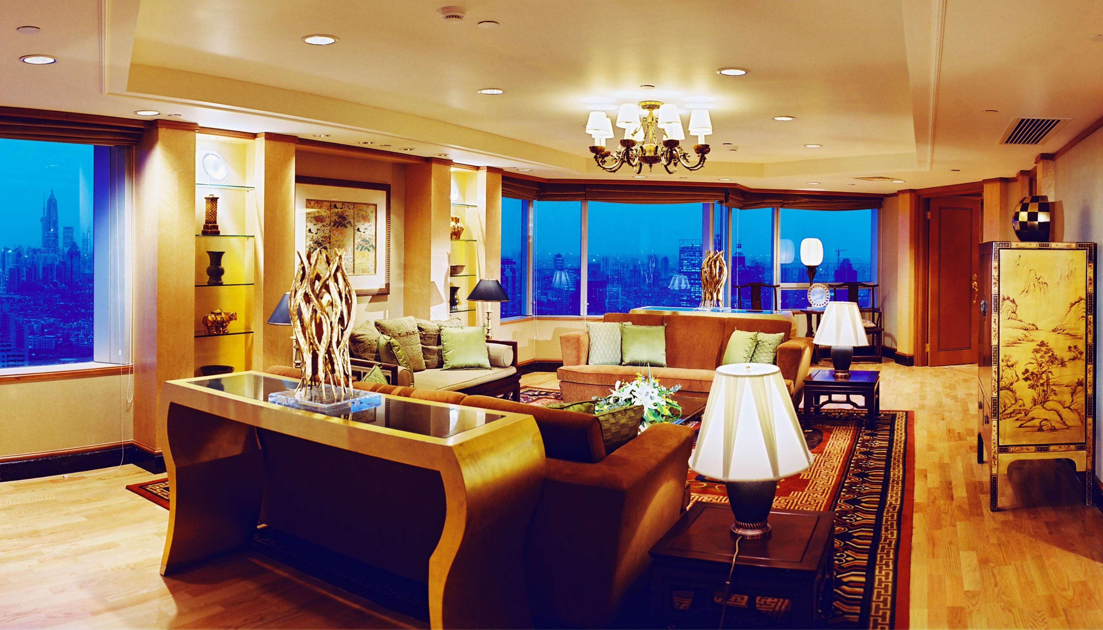 Doubletree By Hilton Pudong - Present Welcome Cookie 5*