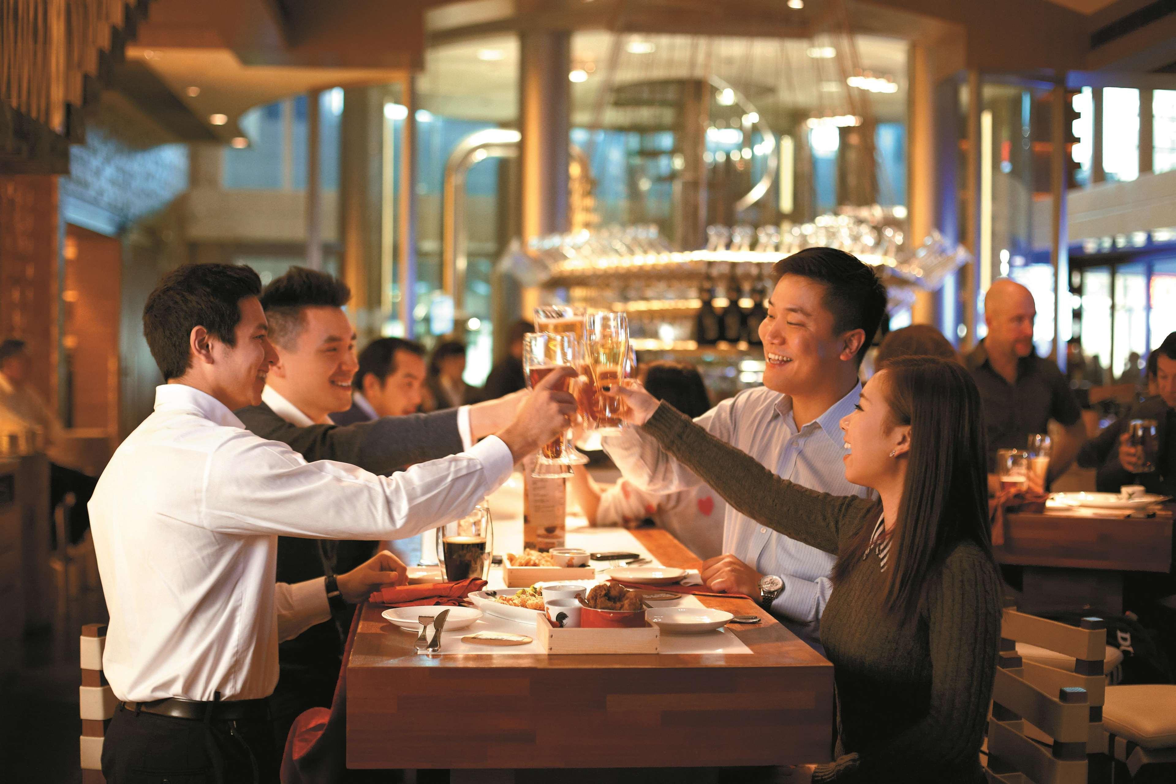 Kerry Pudong, - Indoor Connecting To New International Expo Centre Hotel
