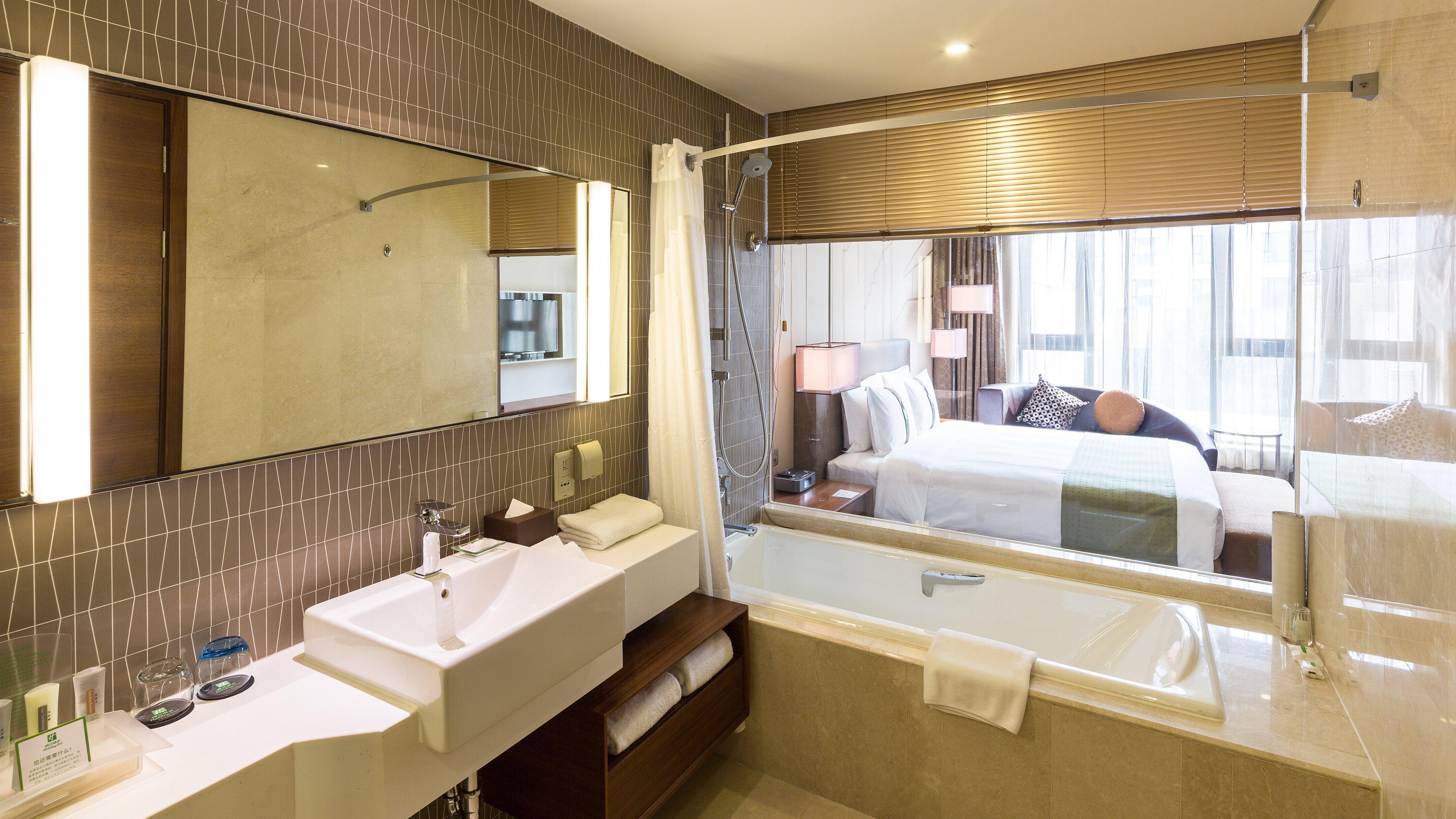Otel Hongqiao By Ihg 5*