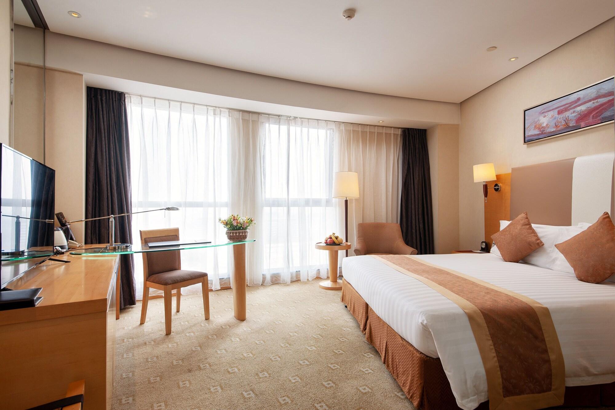 Hotel Regal Jinfeng 4*