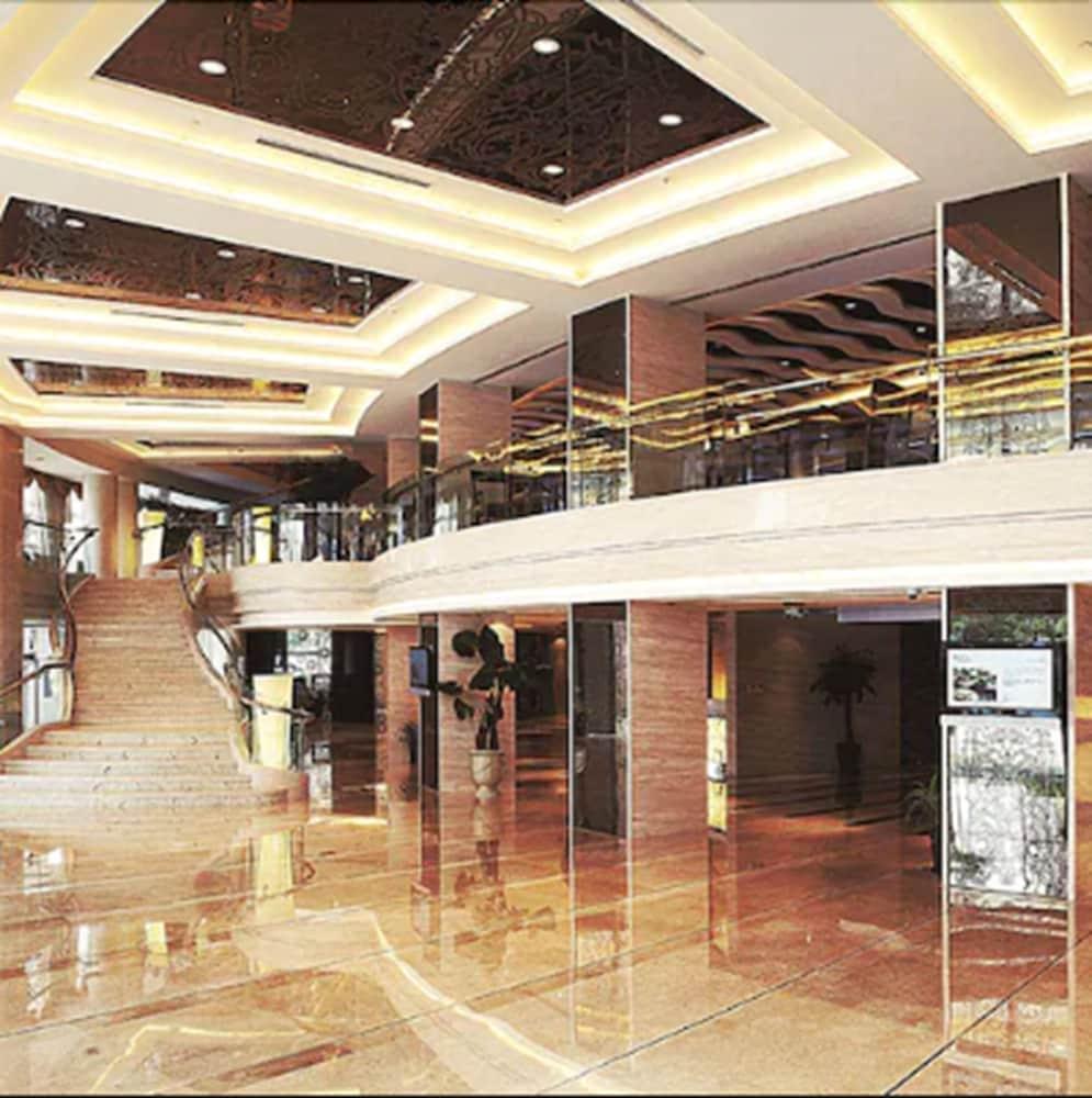 Regal Jinfeng Hotel Shanghai