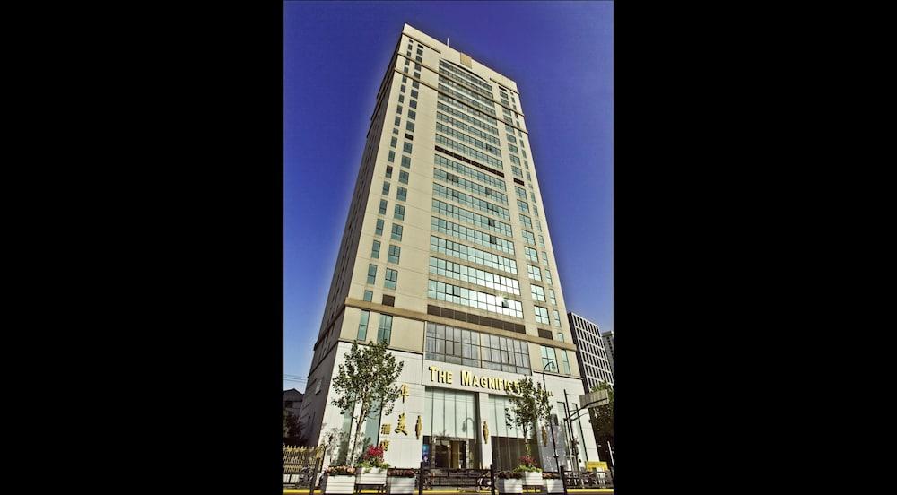 Magnificent International 3* Shanghai