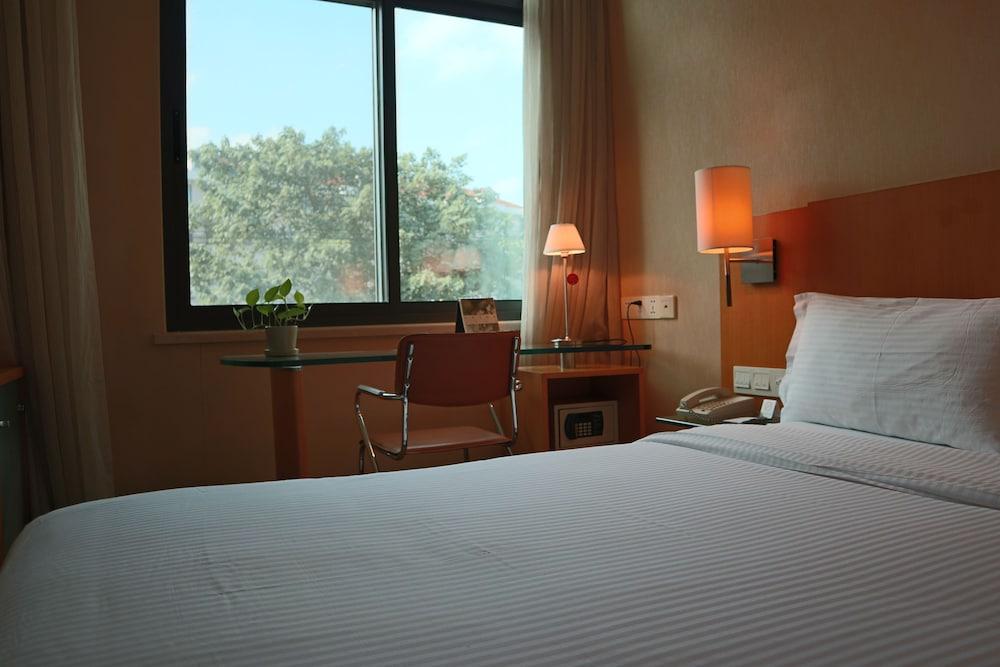 L'otel Hotel