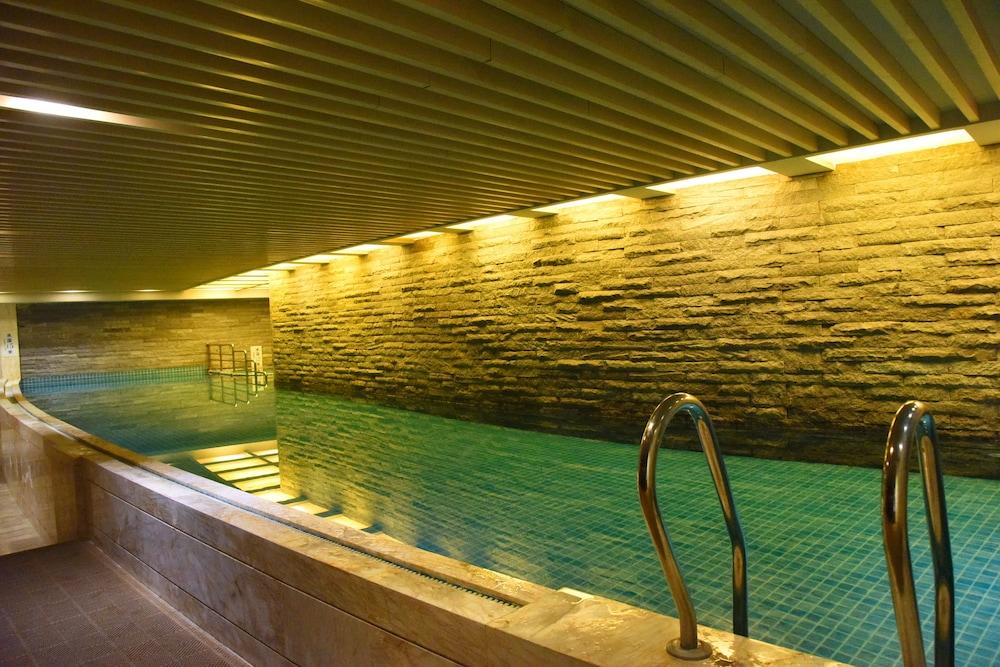 Royal International - Pudong International Airport Otel Şanghay