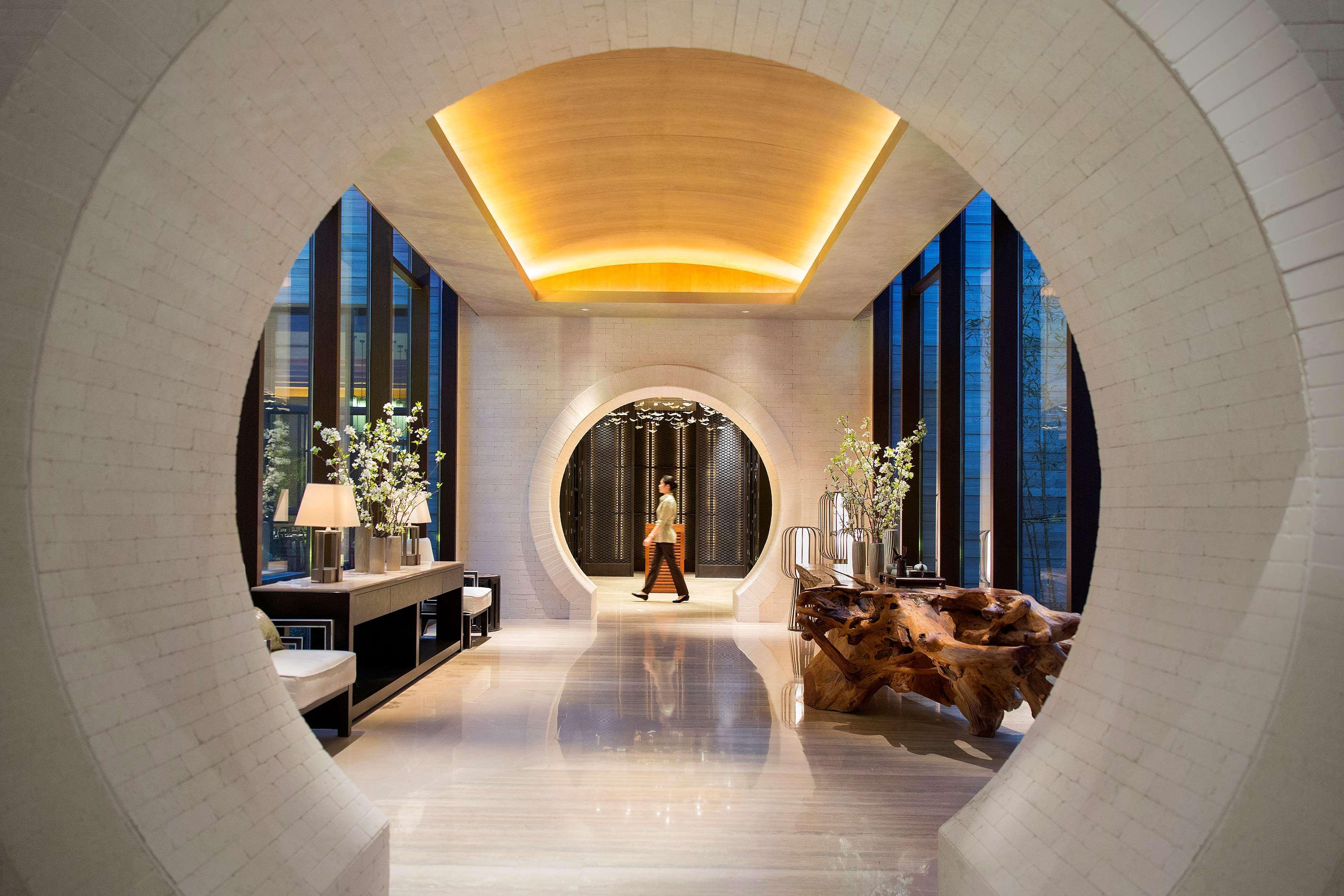 Hyatt Regency Hotel 5*