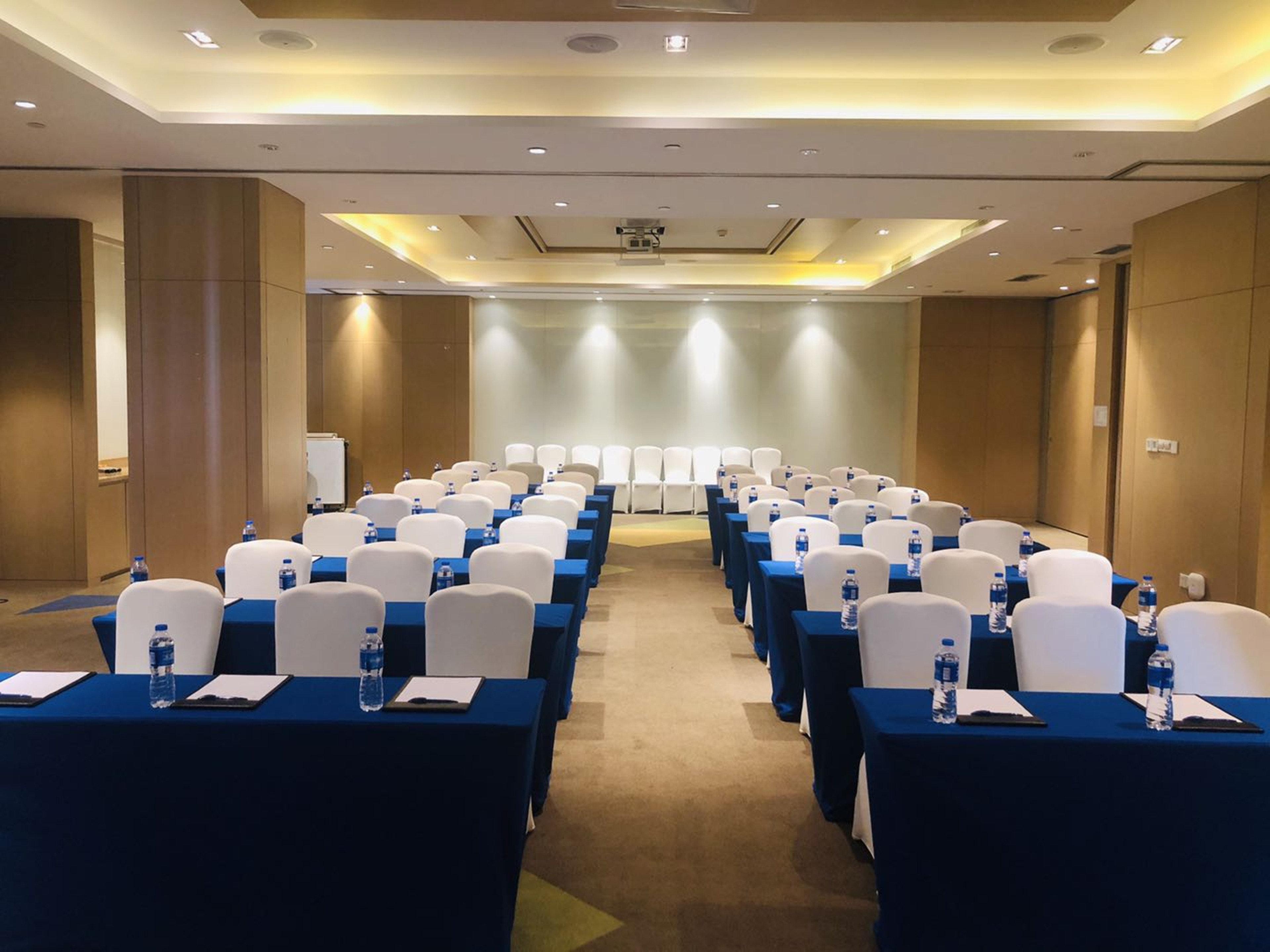 Express Zhenping By Ihg 3*