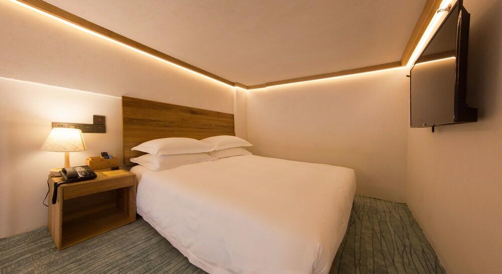 Ramada Encore By Wyndham Pudong Airport 3* Shanghai