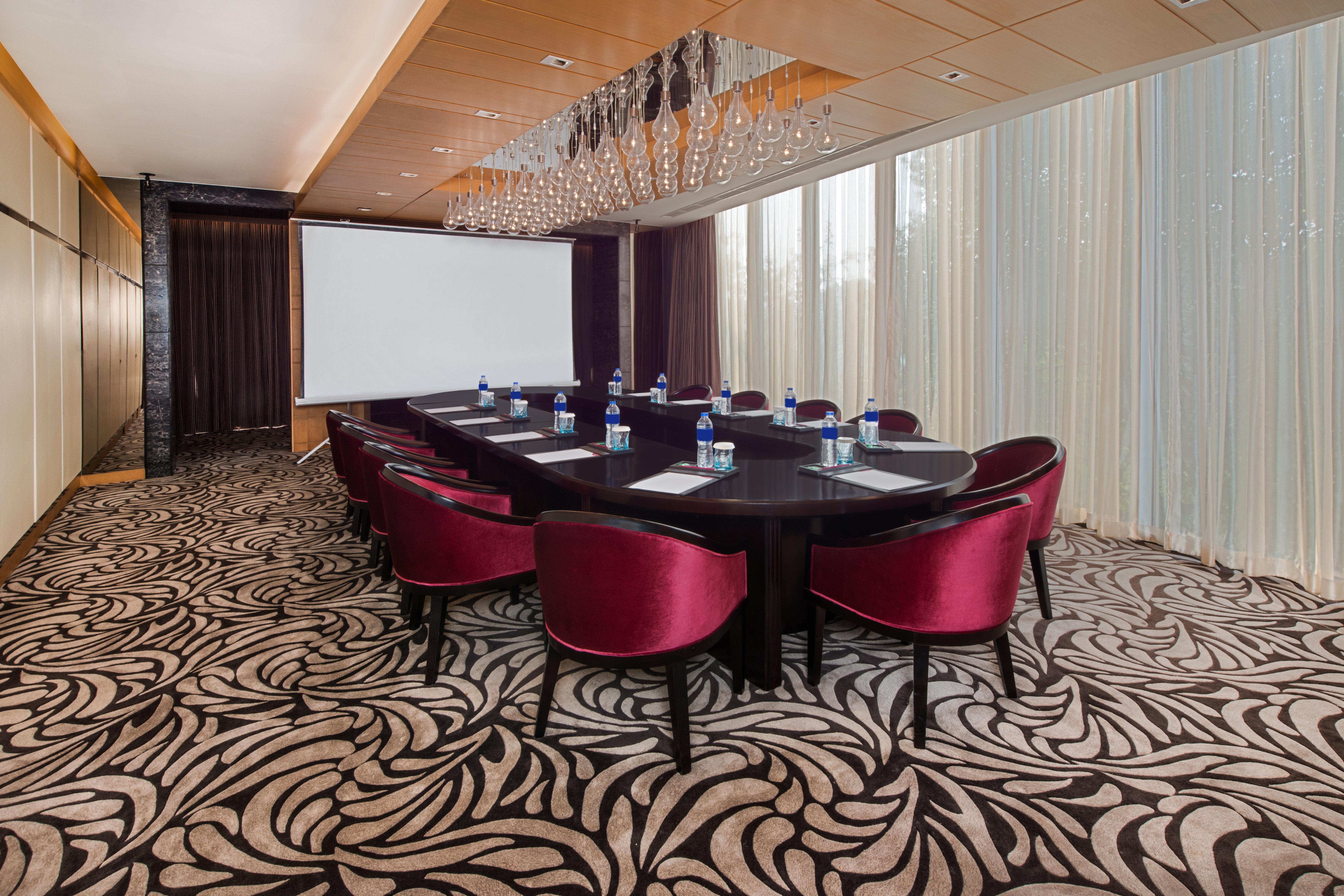 Crowne Plaza Shanghai Xiayang By Ihg 5*