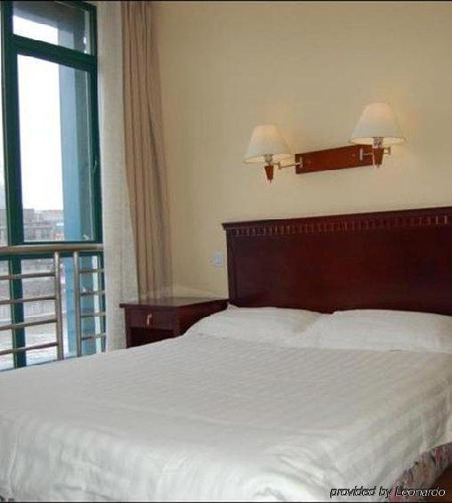 Lakeside Holiday 3*