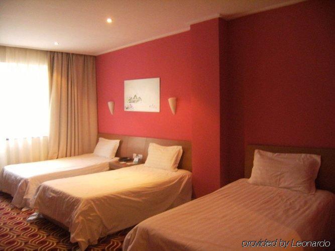 24k International - Nan Jing Road Branch Hotel 2*